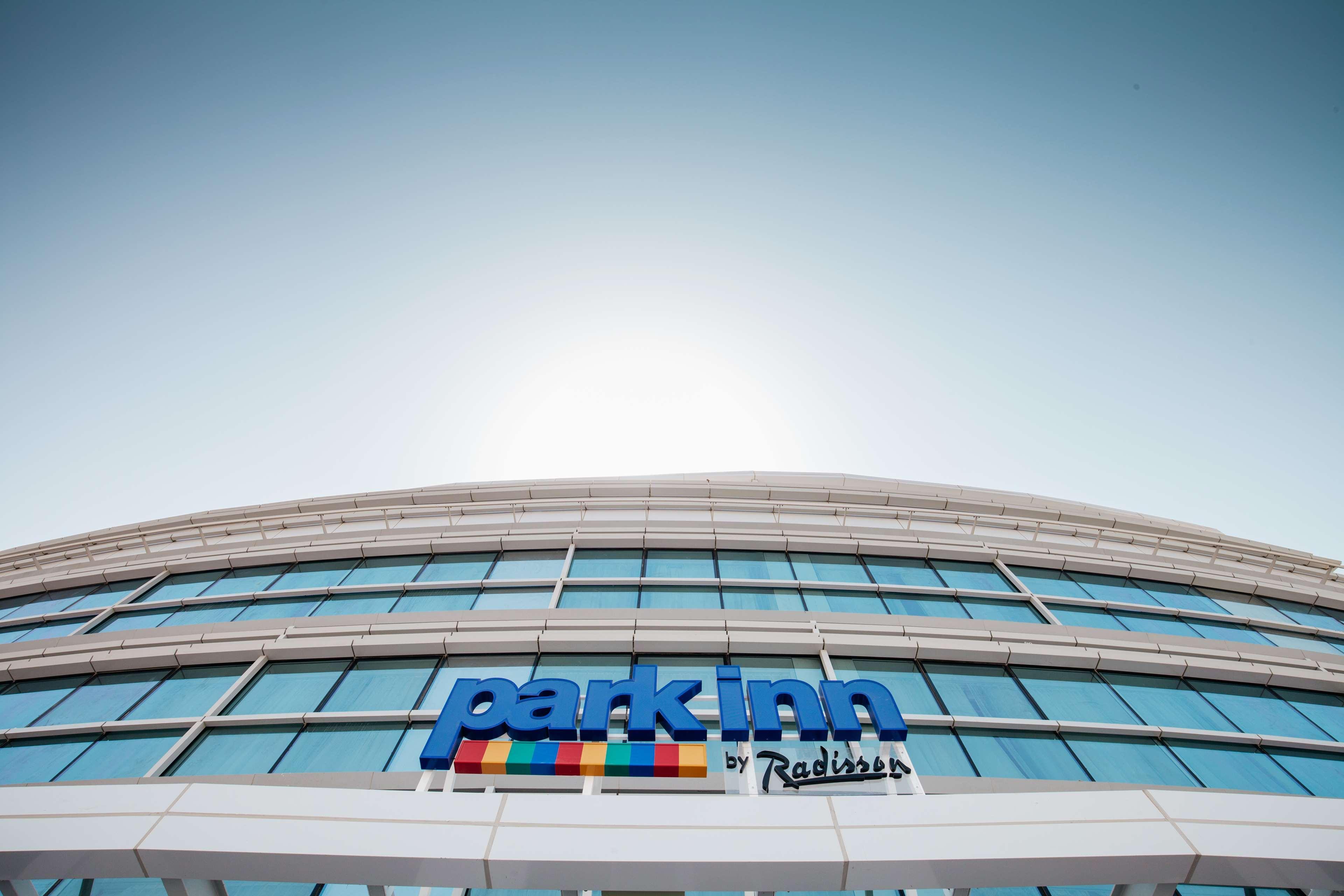 Park Inn By Radisson Dubai Motor City Eksteriør billede